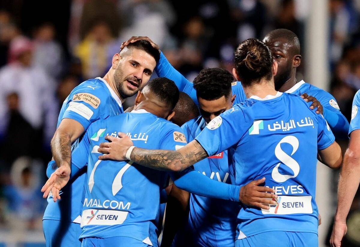 九州娱乐-伯灵顿队客场战胜，球员喜得主场连胜的简单介绍